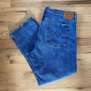 Levi’s Premium Wedgie Straight Ankle Size 33x26